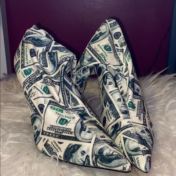 Fashion Nova Shoes - Money Heels